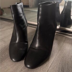 Steve Madden Black Heeled Boots with Block Heel